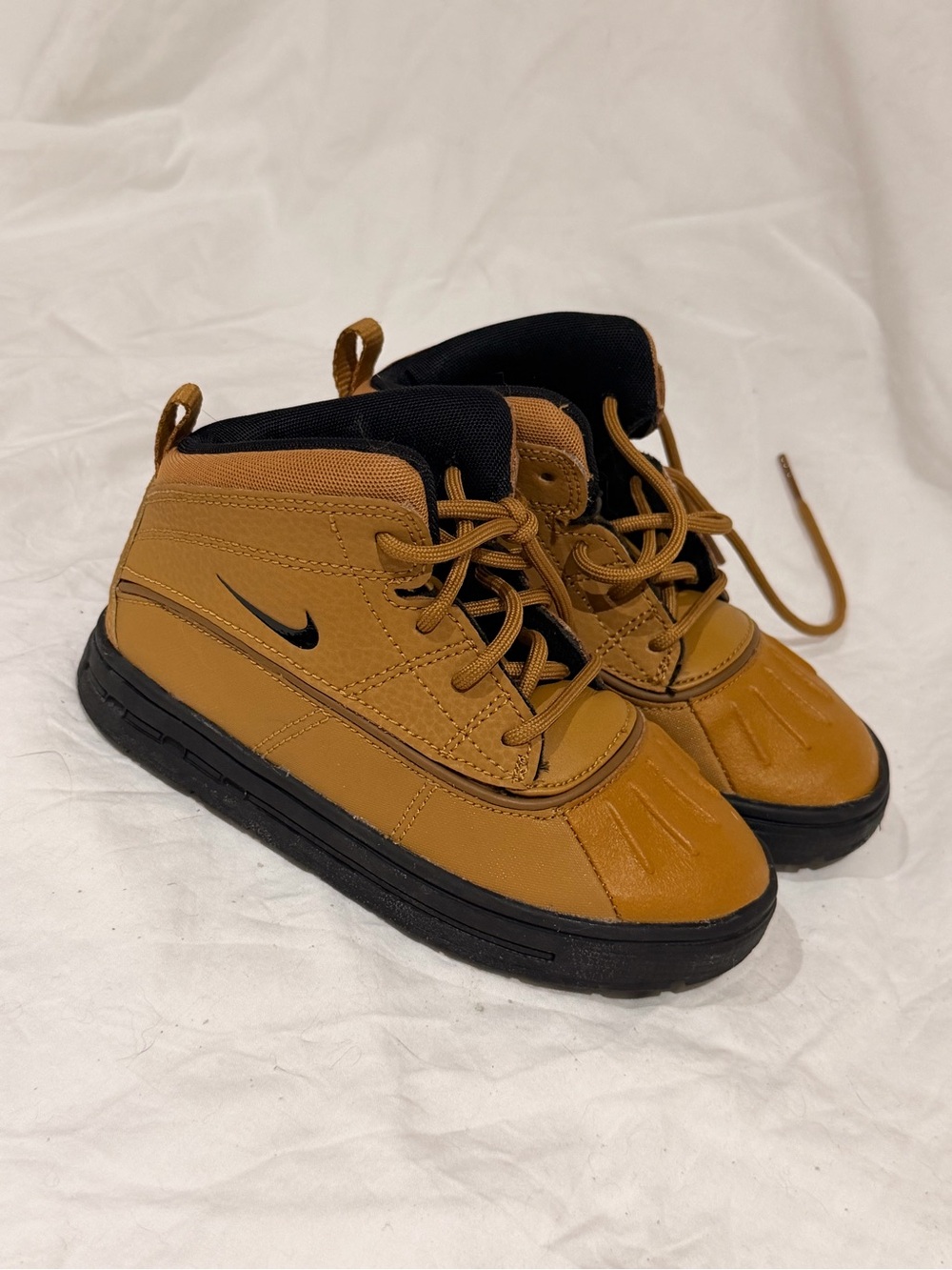 Nike Kids' Brown and Black High-Top Sneakers 16 CM